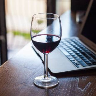 Viiniä netistä – viinit juhlaan ja arkeen